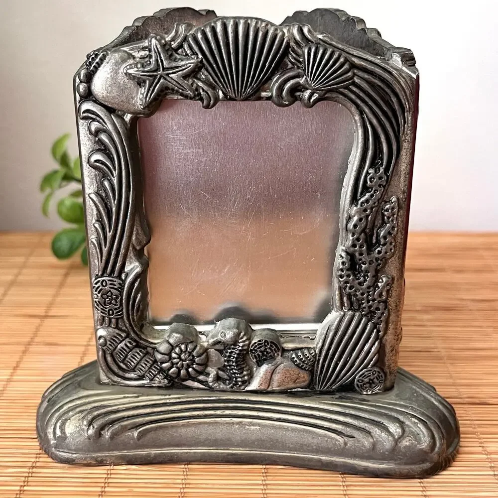 Ornate Godinger Silverplate Costal Seashell 3-Sided Tabletop Photo Frame Beach